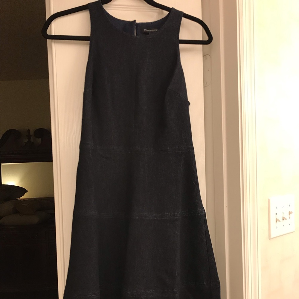 Banana republic stretch denim dress (size 2)